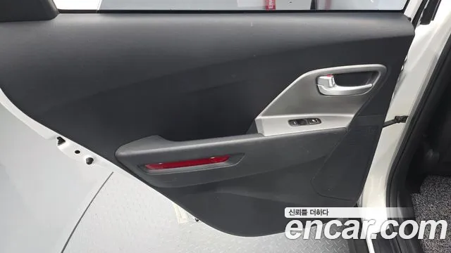 Kia Niro Niro Plus Air — Фото автомобиля 22