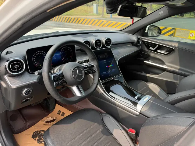 Mercedes-Benz C-Class — Фото автомобиля 11