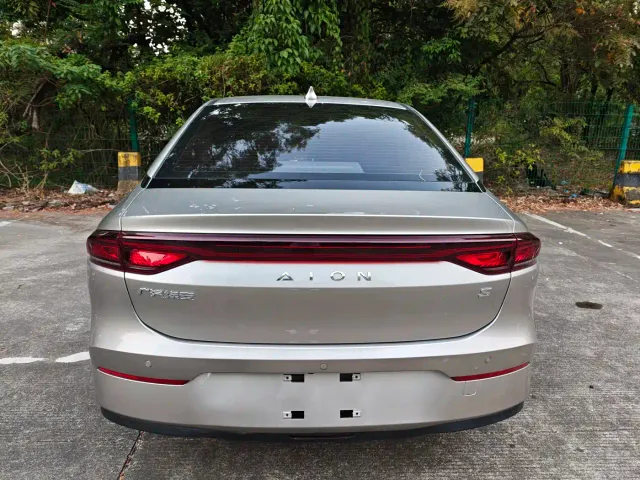 GAC Aion S — Фото автомобиля 7