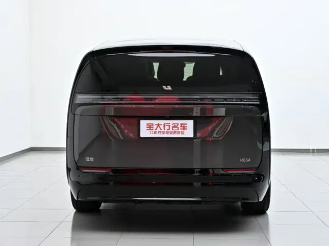 Li Auto MEGA — Фото автомобиля 8