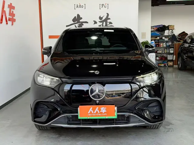 Mercedes-Benz EQE SUV — Фото автомобиля 2