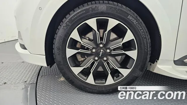 Kia Canival Carnival 4 поколение Бензин 7 мест Hi-Limousine — Фото автомобиля 5