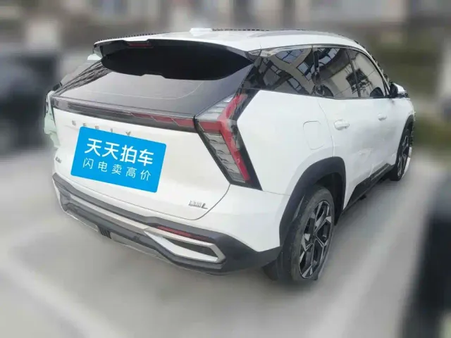 Geely Boyue L — Фото автомобиля 2