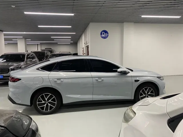 BYD Qin L — Фото автомобиля 4