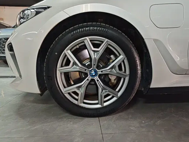 BMW i3 — Фото автомобиля 22