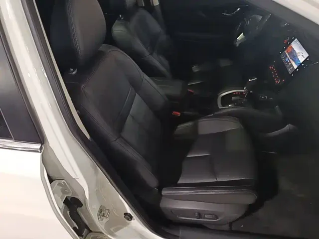 Nissan X-Trail — Фото автомобиля 24