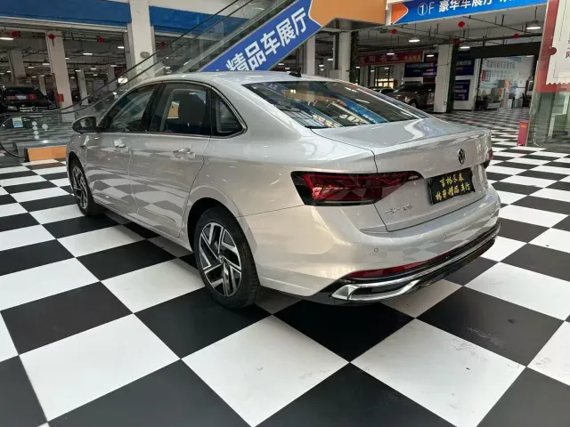 Volkswagen Sagitar — Фото автомобиля 14