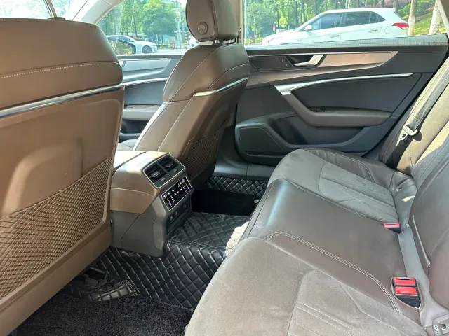 Audi A7L — Фото автомобиля 7