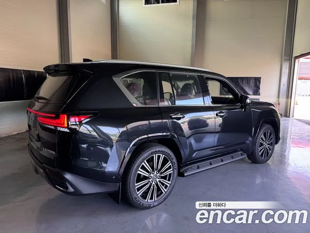 Lexus LX — Фото автомобиля 4