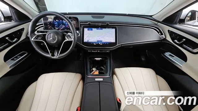 Mercedes-Benz E-Class — Фото автомобиля 7