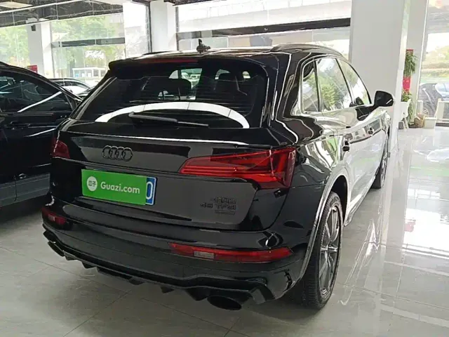 Audi Q5L — Фото автомобиля 6