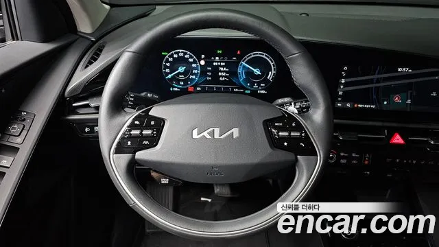 Kia Niro Niro (New) — Фото автомобиля 13