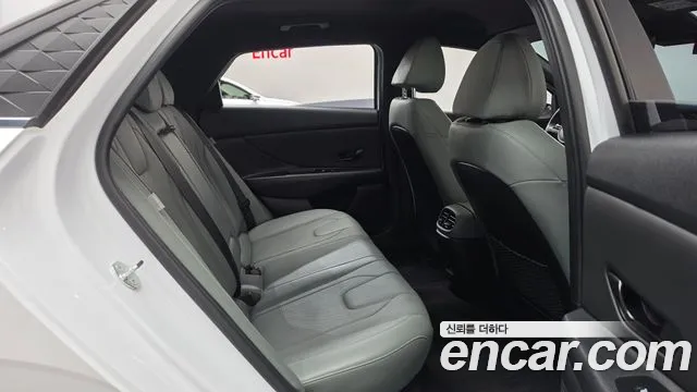 Hyundai Avante CN7 — Фото автомобиля 17