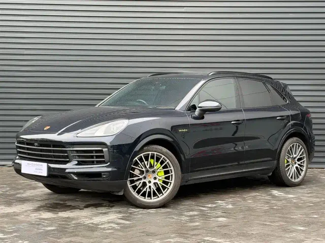 Porsche Cayenne — Фото автомобиля 2