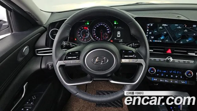 Hyundai AVANTE Avante (CN7) — Фото автомобиля 13