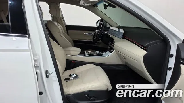 Genesis GV70 — Фото автомобиля 16