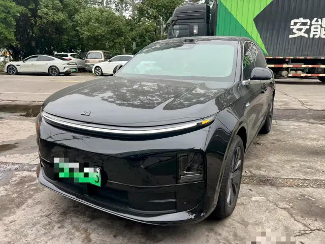 Фотография автомобиля — Li Auto L6