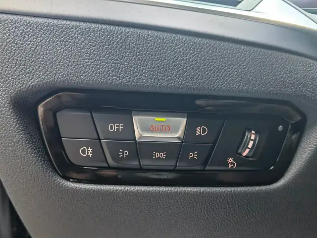 BMW 3 Series — Фото автомобиля 14
