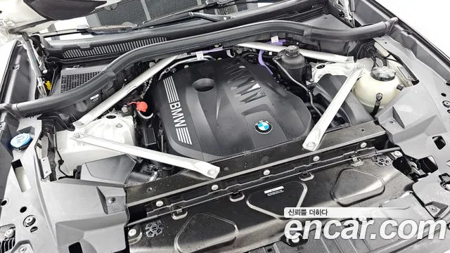 BMW X5 xDrive 40i M Sport — Фото автомобиля 5