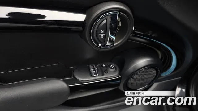 MINI Cooper — Фото автомобиля 24