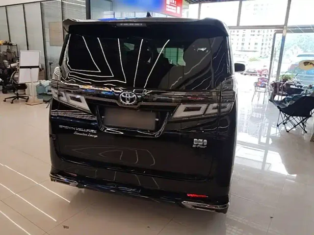 Toyota Vellfire — Фото автомобиля 6