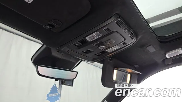 Cadillac Escalade Generation 5 — Фото автомобиля 29