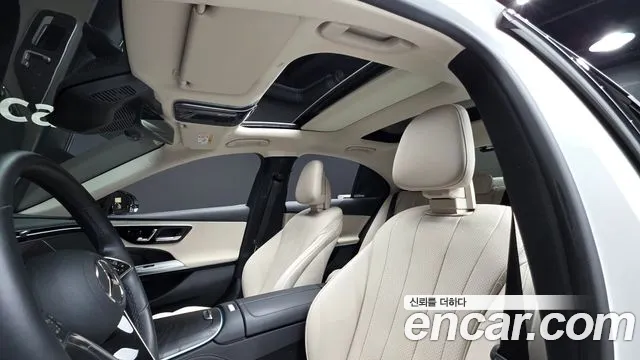 Mercedes-Benz E-Class — Фото автомобиля 17