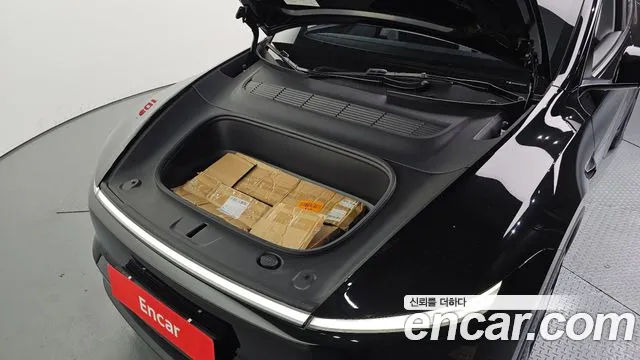Tesla Model Y — Фото автомобиля 6