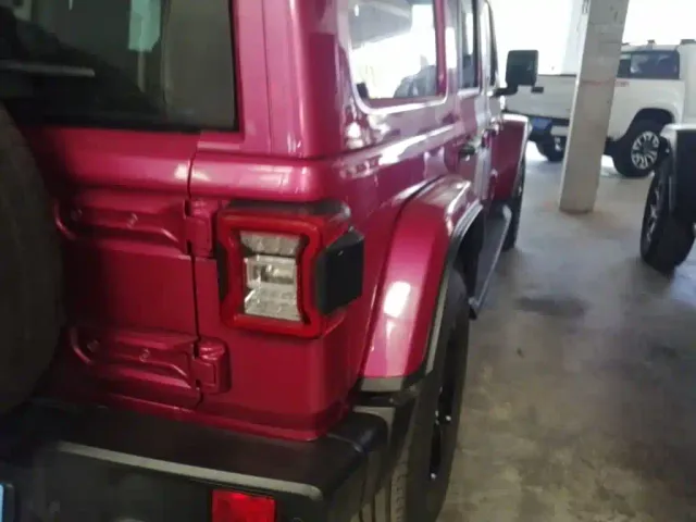 Jeep Wrangler — Фото автомобиля 7