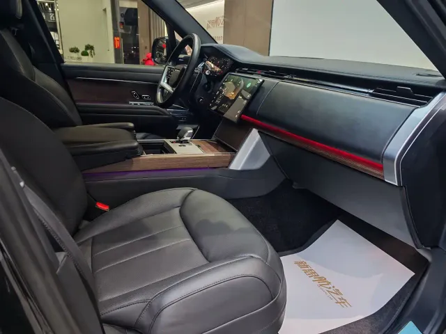 Land Rover Range Rover — Фото автомобиля 12