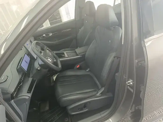 Geely Galaxy E5 — Фото автомобиля 14