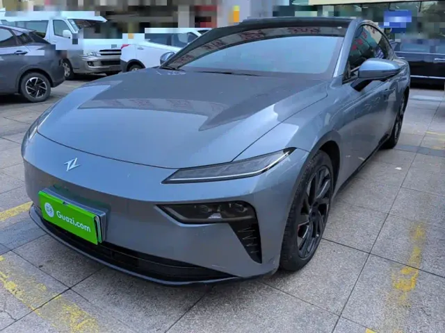 Фотография автомобиля — Dongfeng eπ 007