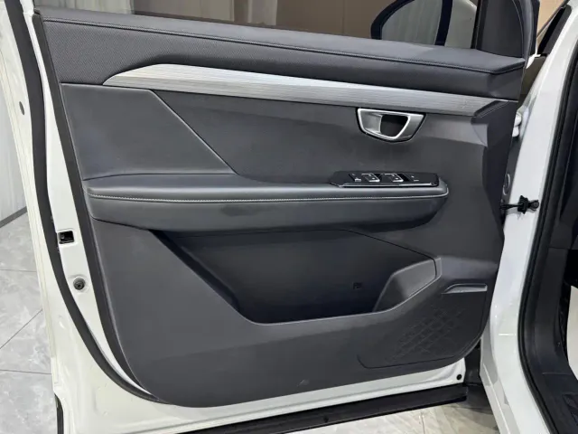 Wuling Asta — Фото автомобиля 10