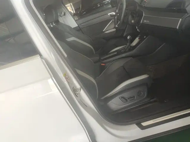 Audi Q3 — Фото автомобиля 24