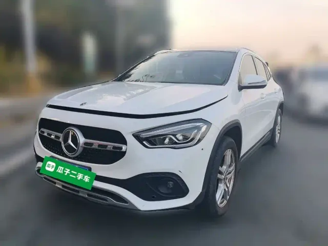 Фотография автомобиля — Mercedes-Benz GLA-Class