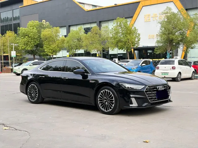 Audi A7L — Фото автомобиля 3