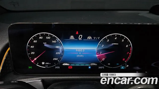 Mercedes-Benz GLB-Class — Фото автомобиля 8