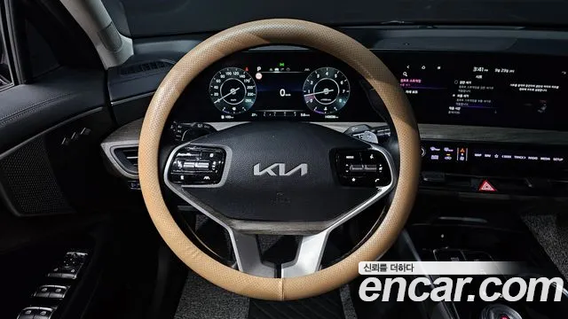 Kia K8 — Фото автомобиля 12