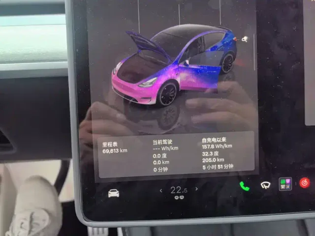 Tesla Model Y — Фото автомобиля 11
