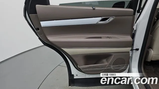 Genesis GV80 — Фото автомобиля 14