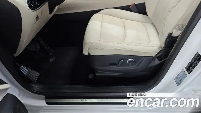 Genesis GV70 2.5T Бензин AWD — Фото автомобиля 30