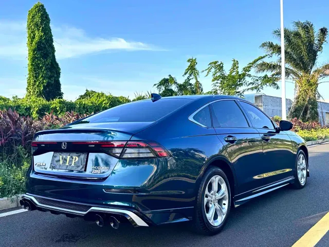 Honda Accord — Фото автомобиля 8