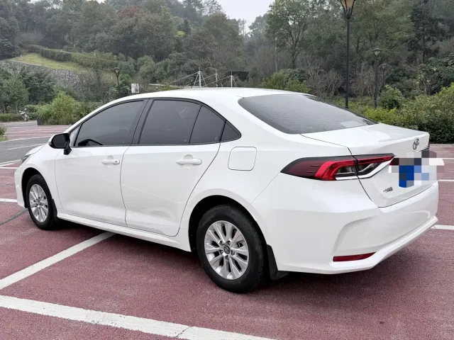 Toyota Corolla — Фото автомобиля 6