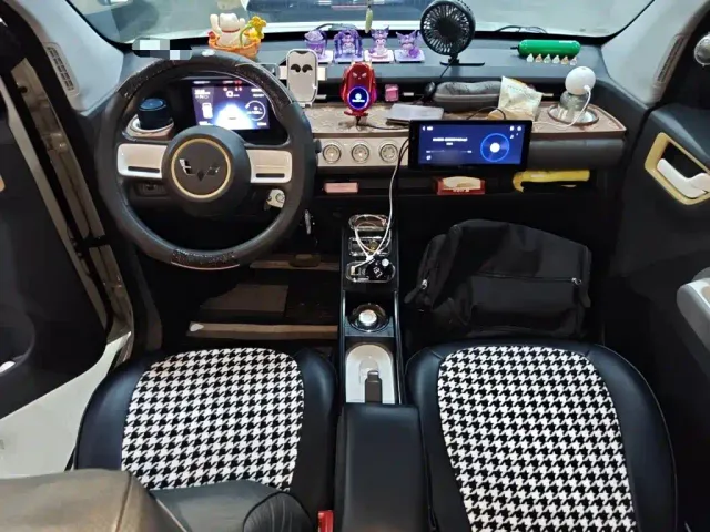 Wuling Hongguang Mini EV — Фото автомобиля 10