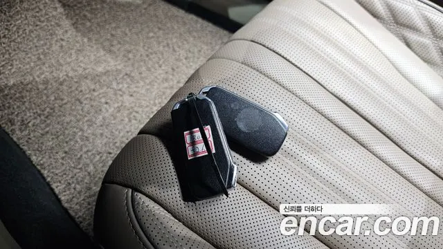 Kia K8 — Фото автомобиля 21