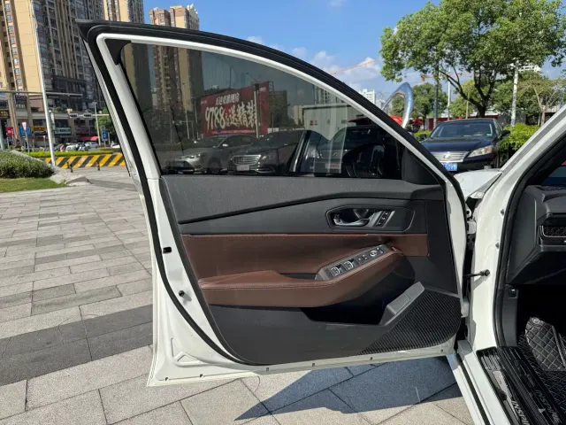 Honda Inspire — Фото автомобиля 18