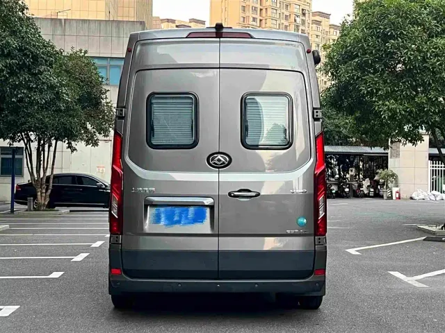 Maxus SAIC Maxus MAXUS V90 RV — Фото автомобиля 5