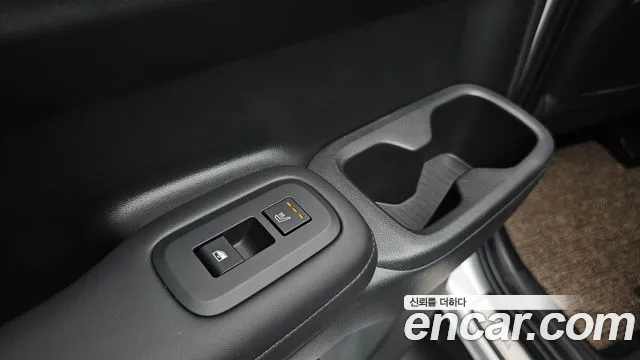 Hyundai Santafe Santa Fe (MX5) Бензин 2.5T 4WD — Фото автомобиля 16