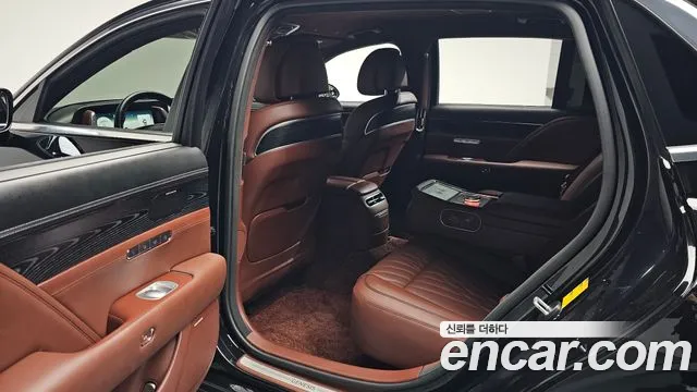 Genesis G90 RS4 — Фото автомобиля 16