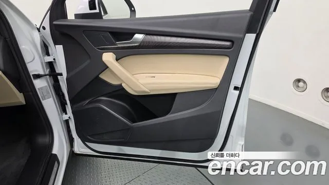 Audi Q5 FY — Фото автомобиля 13